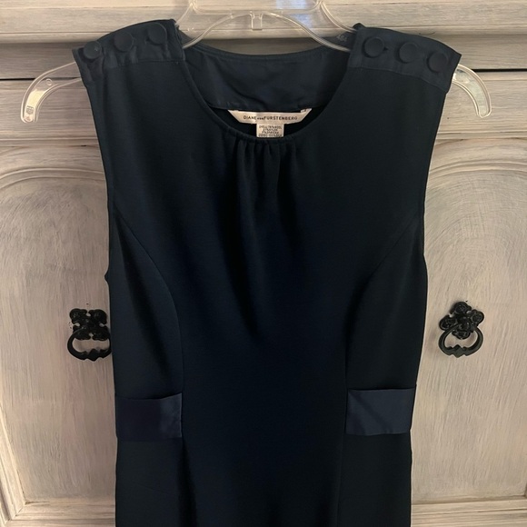 Vintage Diane Von Furstenberg Navy Wool‎ Silk Blend Button Sheath Midi Dress - Picture 6 of 9